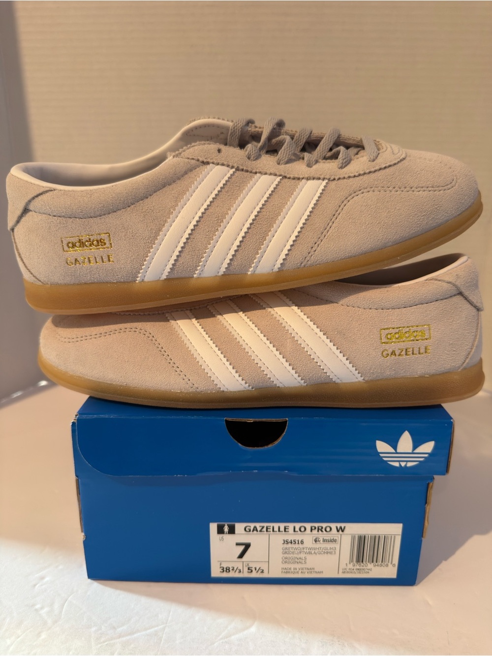 adidas Gazelle Lo Pro W Suede Sneakers in Beige/Gray and White